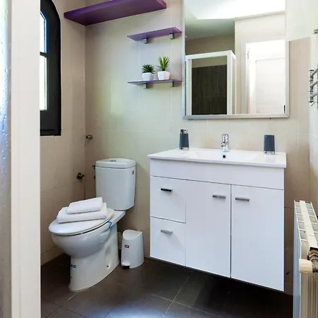 Beautiful 3-bedroom In Holiday home Roses