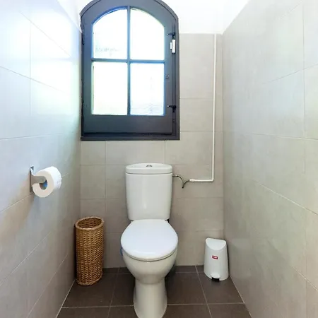 Beautiful 3-bedroom In Holiday home